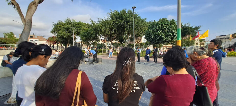 Iglesia Presbiteriana Los Olivos Evangelismo Plaza San Martín